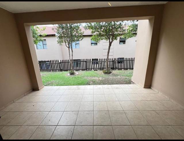 2 BEDROOM APARTMENT FOR SALE IN NORTH RIDING